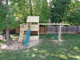 6x6 Fort with Porch and 4 swings, in Holly Springs