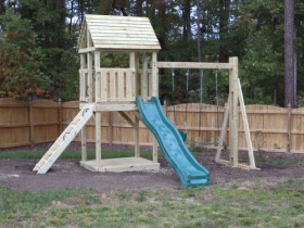 Very Cute Playset in Richmond, Virginia