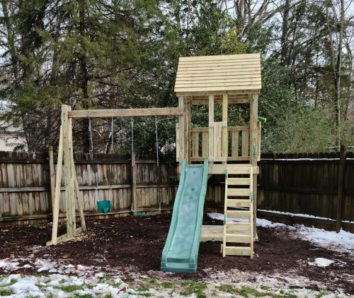 Standard fort playset in Richmond VA