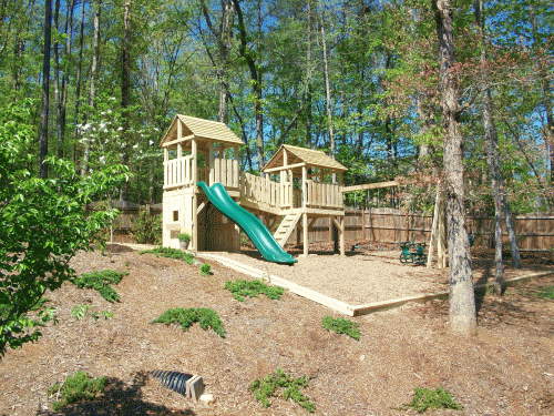 Great Playground in Apex with demanding slope!